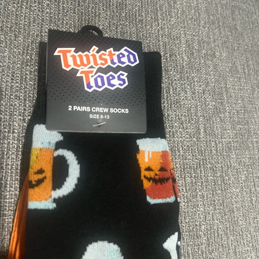 Twisted Toes Men's Halloween Socks - Orange and Black 🎃